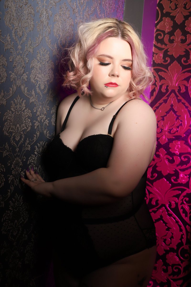 CheekGeorgina's tweet photo. Come and have a look at my OF for more exciting photos 😘😘
https://t.co/rkcDMz4YAl
#cute #sexy #photography #brave https://t.co/RIO7YZQgJh