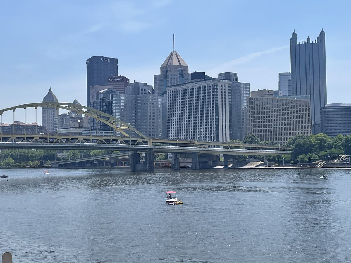 astockeyWTAE's tweet photo. Pittsburgh getting ready to celebrate our nation’s 246th birthday. The view from the north shore this morning. Live preview of the festivities tonight at 4pm. #wtar #July4th2022 https://t.co/a4Vrxf4pXp