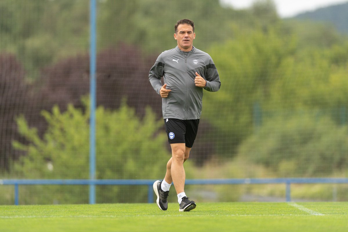 Comenzamos nueva temporada con la mayor de las ilusiones

#Altalafrente 🔵⚪
<a href="/Alaves/">Deportivo Alavés</a>