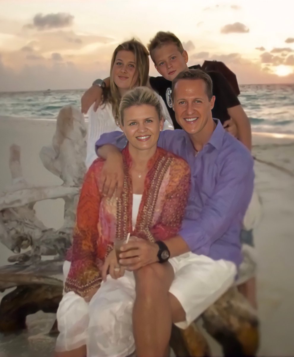 United ♥️

#KeepFightingMichael