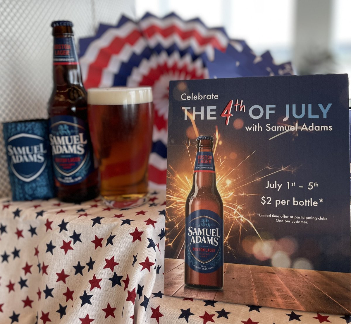 EllenRMarks's tweet photo. Wishing everyone a “Happy and Safe 4th of July.” Stop by the LAX United Club for a bite to eat and a cold Samuel Adams Lager. 🇺🇸🎉@bythebeach05  @GrewalMandee  @Aaron_McMillan @KevinMortimer29  @mfraser246  @mcgrath_jonna  @Glennhdaniels  @Pameladj13  @HectorAraujoUA  @LoriW1085 https://t.co/IKVv5HMcoP