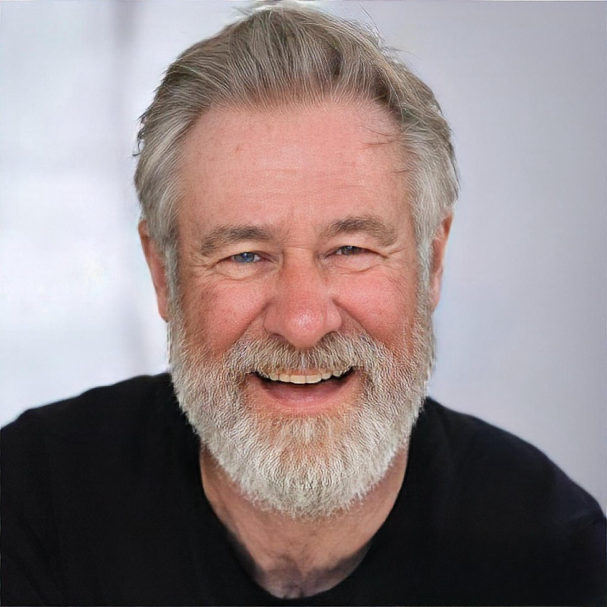 thedavidhunter's tweet photo. PS, if I look like this when I’m an old fella, I’d be THRILLED! #santachic https://t.co/WLUzwDA2UQ