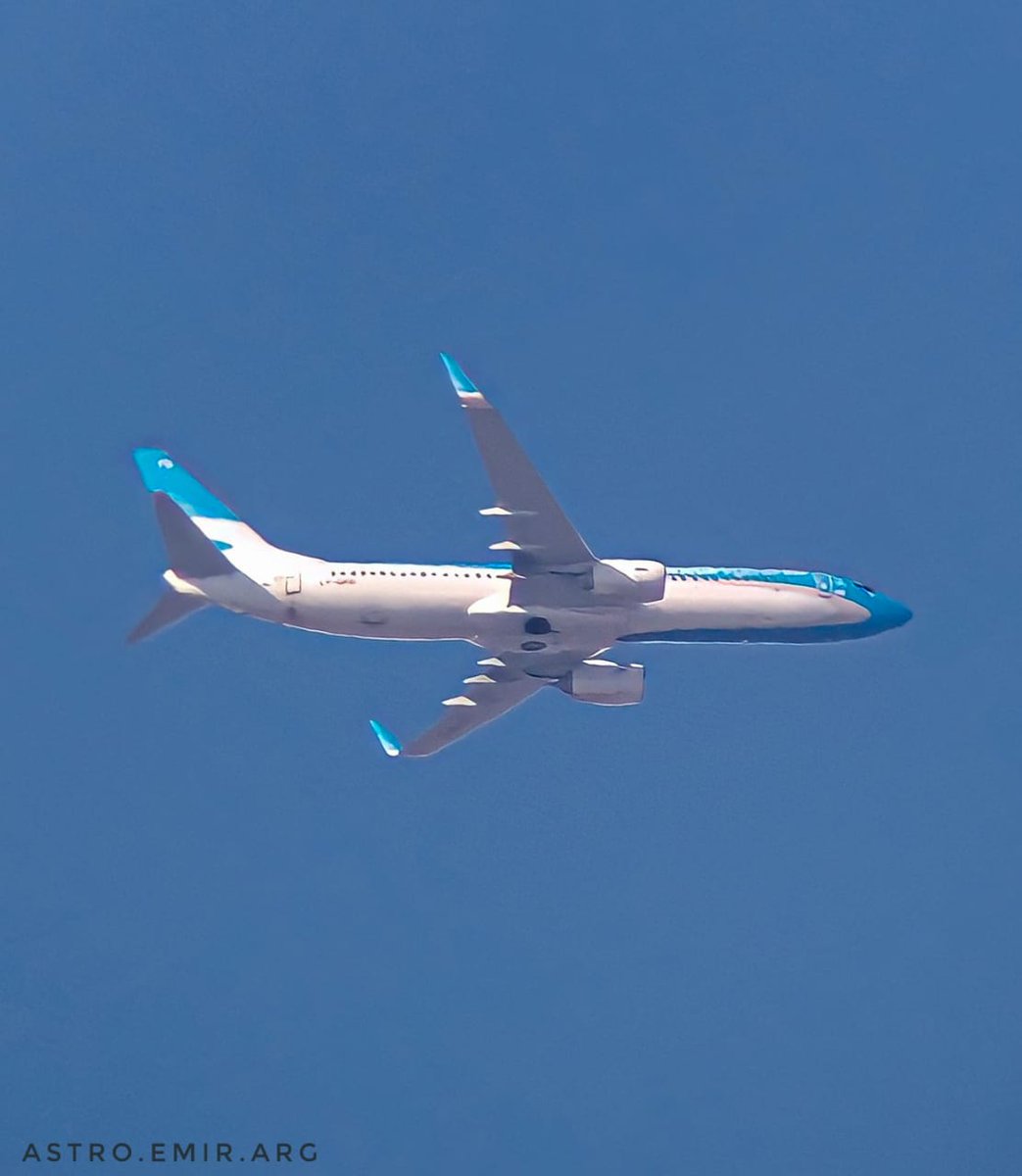 SpottersTUC's tweet photo. Luego de 4 años Tucumán vuelve a contar con un vuelo a Salta, esta vez operado por @Aerolineas_AR .
Aquí les dejamos fotos del B737 realizando el tramo (TUC-SLA) como AR1484 y del B738 realizando el tramo (SLA-TUC) como AR1460.
Ph @Astro_Emir_Arg 

@aeropuertotuc @SpottersArg https://t.co/OQUFZXStQ3