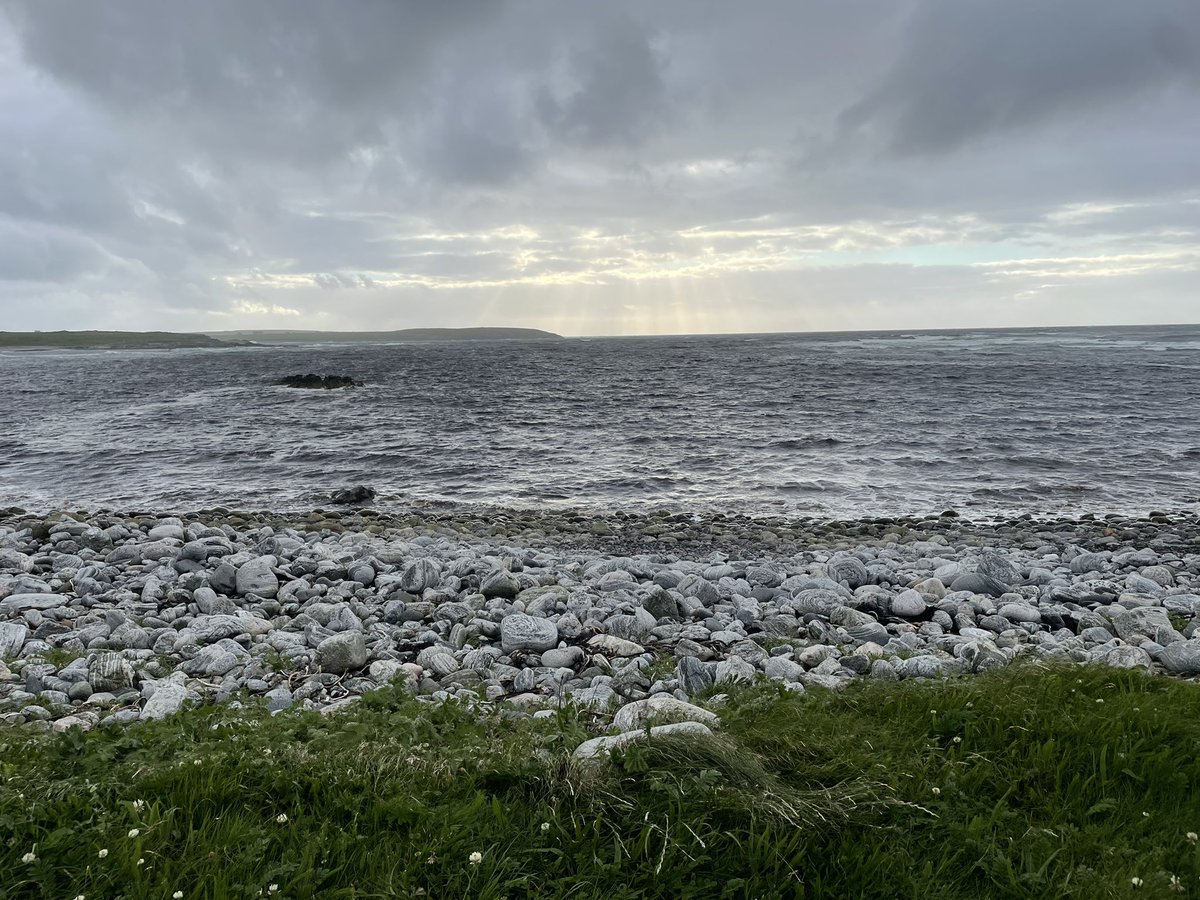 JillianGibby's tweet photo. Bookending the day with beaches. It’s blowin’ a hoolie and baltic. Summer in Scotland 😳 #arnol #isleoflewis https://t.co/kB6atUtcH9