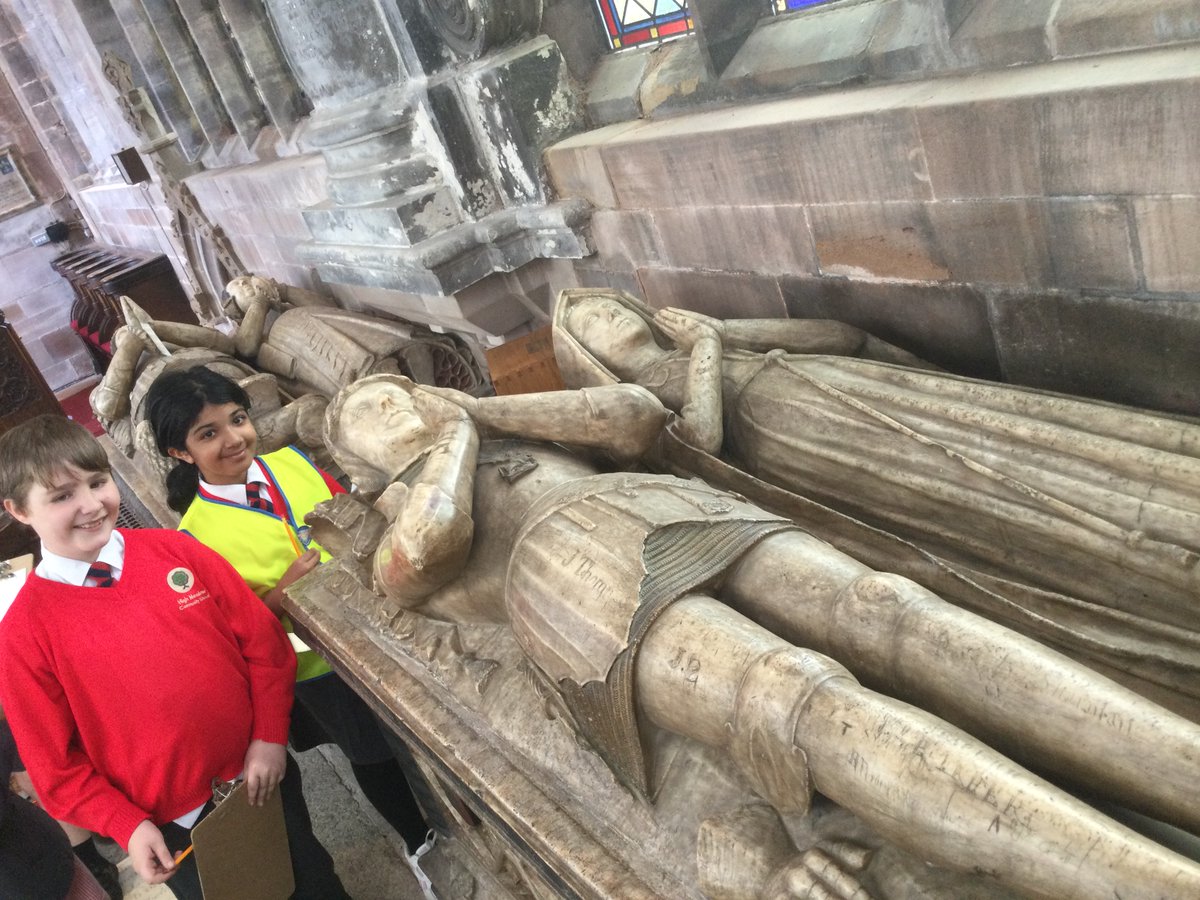 Hedgehogs_HMCS's tweet image. Thank you to Mike and Margaret at St Peter and St Paul&apos;s Church, Coleshill for showing us around Church today and sharing with us information about the Digby family @Garbett_HMCS @HMC_School #curious #history