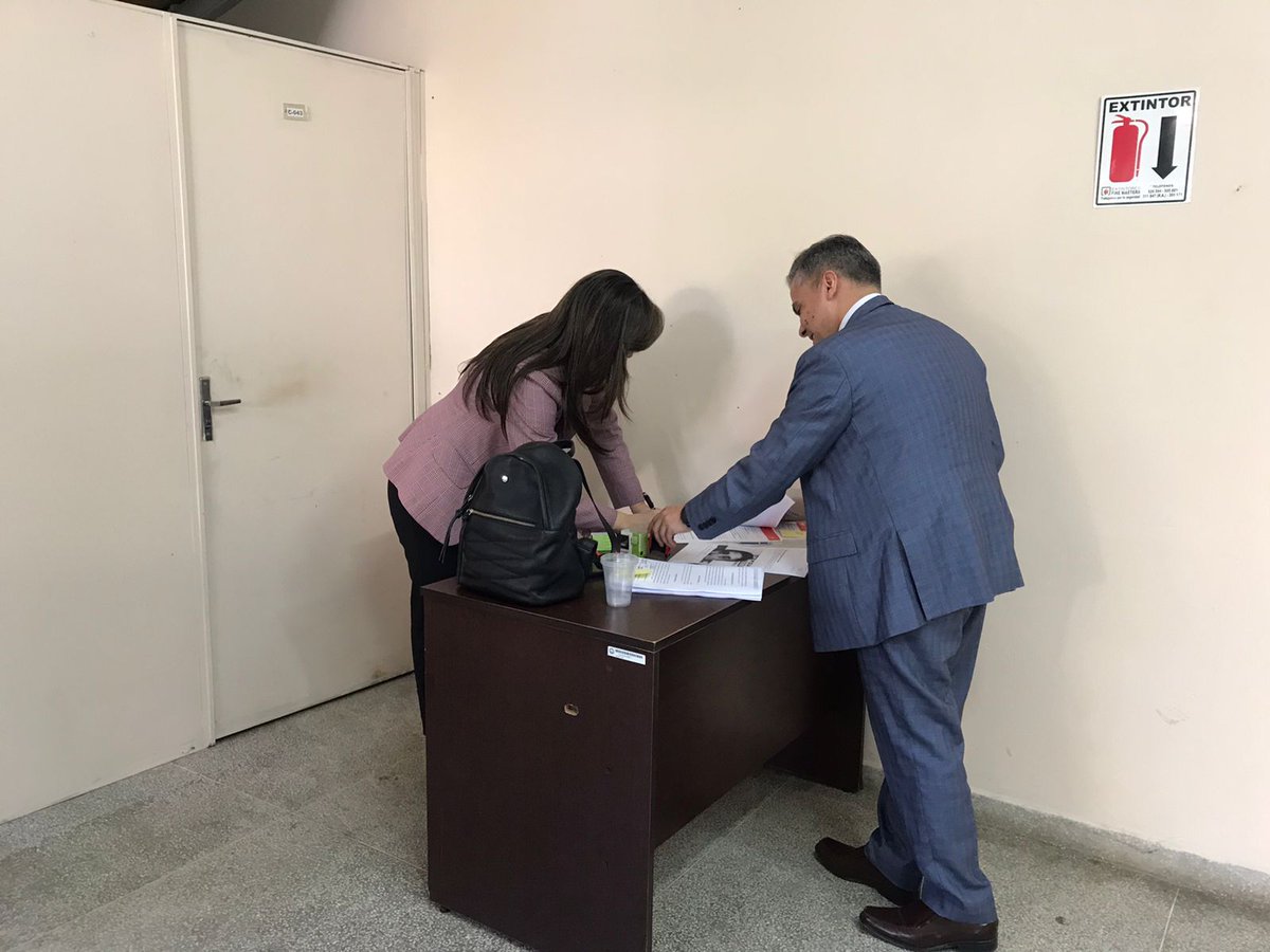 Francis970AM's tweet photo. ANUNCIADA ACCIÓN Los apoderados de la ANR presentaron impugnación al pedido de la Concertación Opositora de utilizar el Padrón Nacional. Presentaron la acción ante el TSJE los abogados Eduardo Gonzalez, Magnolia Mendoza y Wildo Almiron. https://t.co/hUJCzJKh86