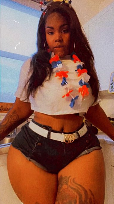 Hope you&rsquo;re having a good Independence Day! Who&rsquo;s cooking? 👀 https://t.co/uzPXkNFVYO