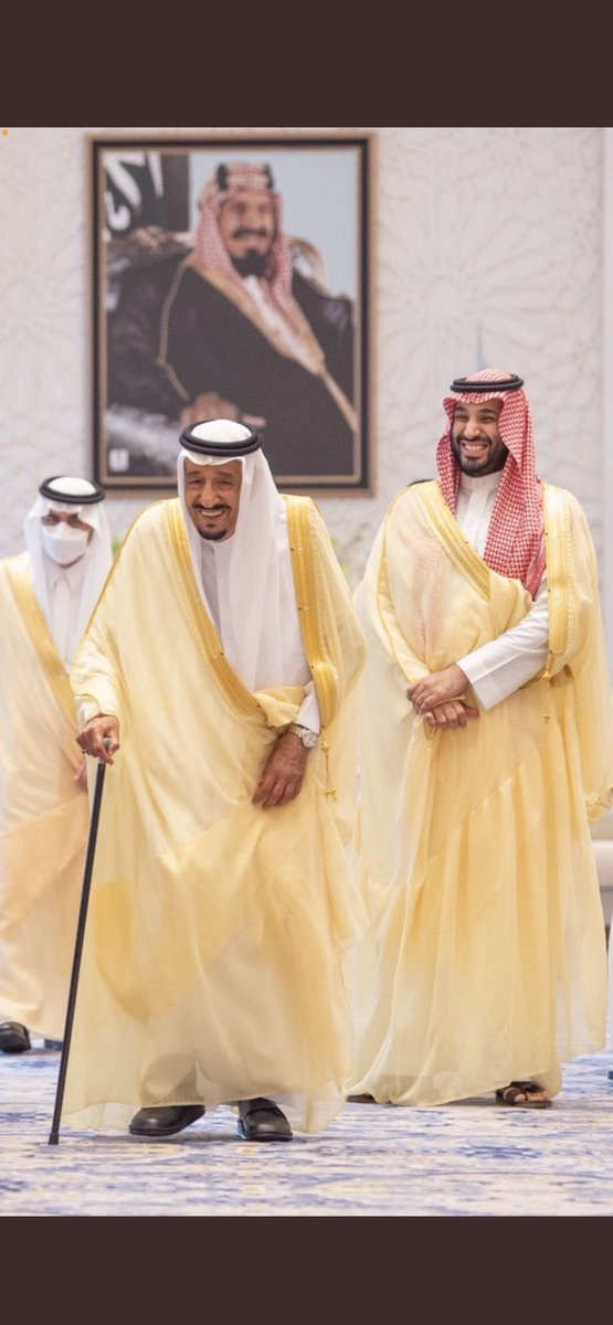 المواطن في قلب قيادته فجزاهم الله عنا خير الجزاء: تخصيص ٢٠ مليار ريال لمواجهة تداعيات ارتفاع الأسعار العالمية وذلك لدعم مستفيدي الضمان الاجتماعي وحساب المواطن وبرنامج دعم صغار مربي الماشية وزيادة المخزونات الإستراتيجية للمواد الأساسية والتأكد من توفرها.