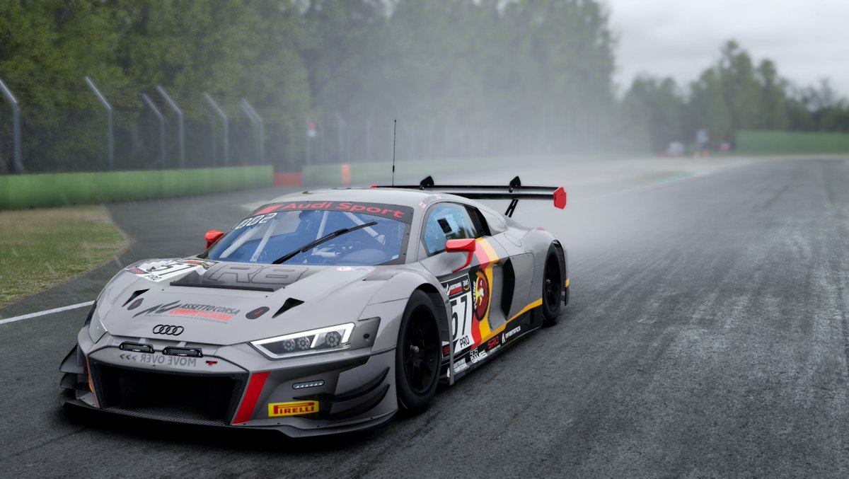 si_watton's tweet photo. Absolutely pissing it down in practice at Imola. Hope Wednesday brings a heat wave 🧐🤣  
@RCI_Racing #flyinghellfish https://t.co/6AaLL1NrCB