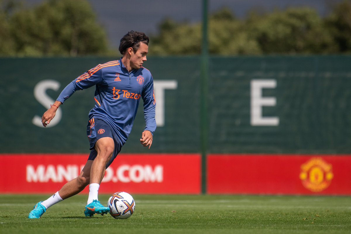 FPellistri07's tweet photo. Back to @ManUtd ❤️ https://t.co/lM52pWCLNh
