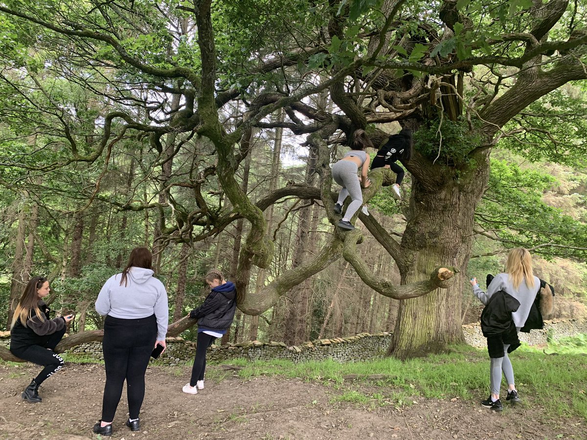 heights_o's tweet photo. It was one of those days when everything was just right. Y10 group worked really well together- an absolute joy to see @Head_TheHeights  @TheHeightsSport #thisisap #outdoored https://t.co/GZ1YmqFb6v