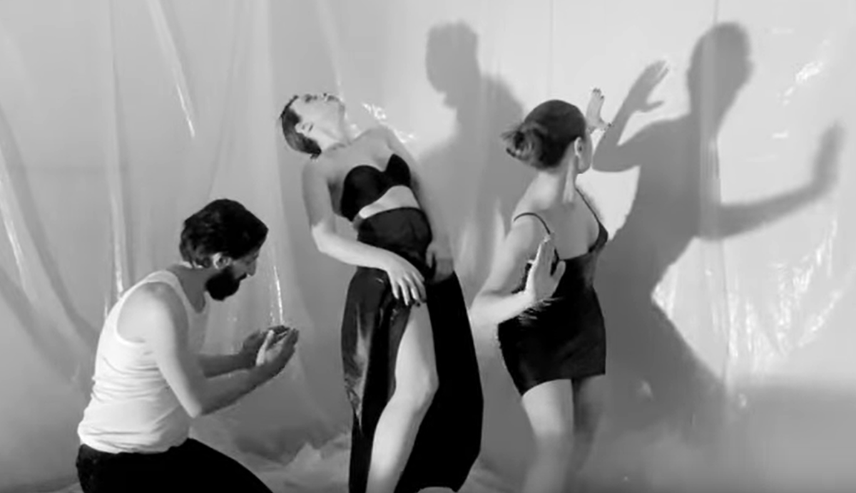 ShamelessPR_'s tweet photo. The official video for 'Lucky You' by Rome #darkwave trio #VONAMOR @VonamorB "catapults us into a world oscillating between the poised aesthetics of a fashion shoot and the anguish of a world suffocated by plastic" per @PomonaRocks ~ https://t.co/oHflOEt065 @RealRobTaylor https://t.co/q8bSs7YaMZ