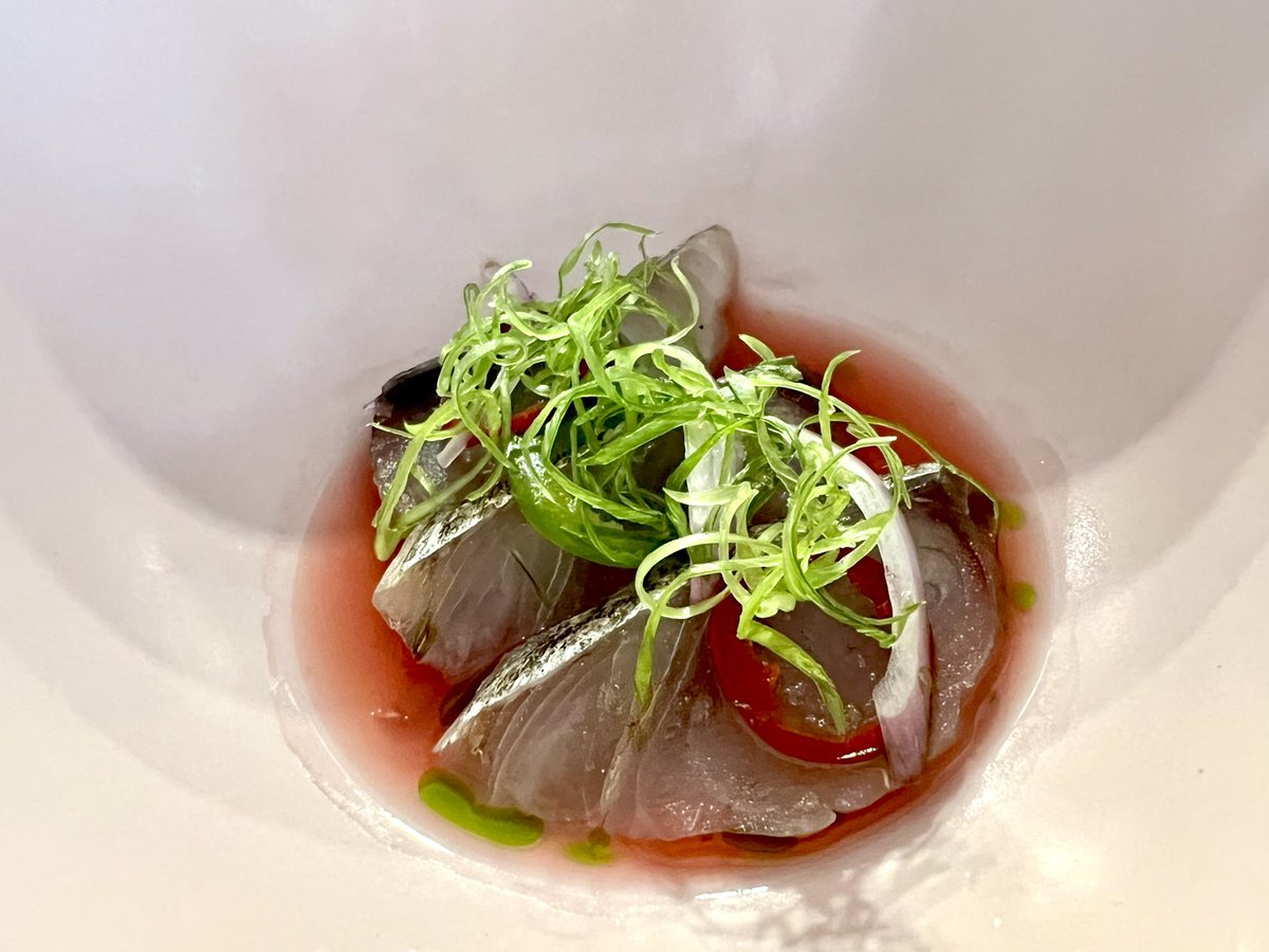 tastybits's tweet photo. More shots from the @Lysverket takeover at Golfstrømmen. Flounder crudo, watermelon, chive oil. Baja bluefin o-toro. Maine squid provided by Houston legend PJ Stoops at True Fin Seafood. https://t.co/nR8Yg24Eay