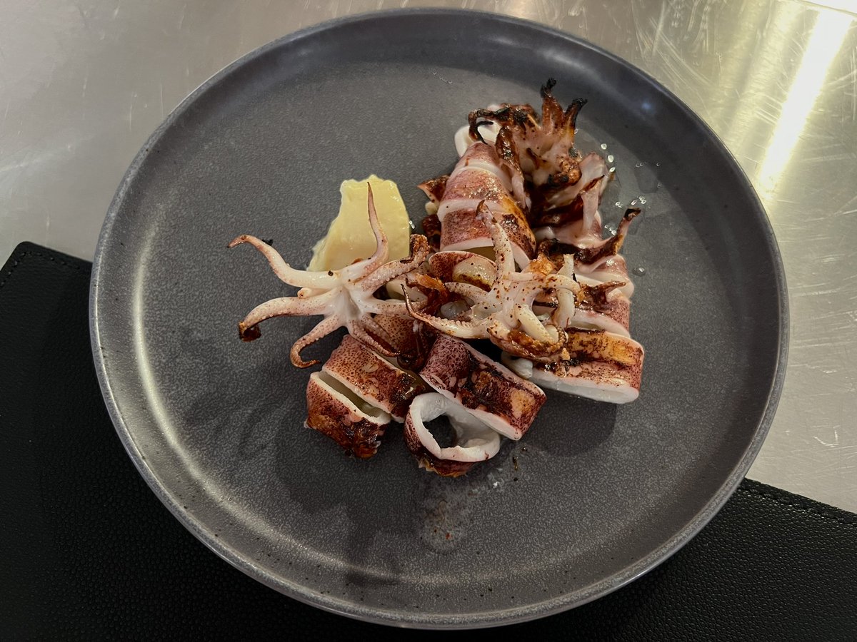tastybits's tweet photo. More shots from the @Lysverket takeover at Golfstrømmen. Flounder crudo, watermelon, chive oil. Baja bluefin o-toro. Maine squid provided by Houston legend PJ Stoops at True Fin Seafood. https://t.co/nR8Yg24Eay