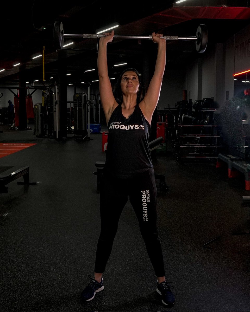 ProfoundPerform's tweet photo. When you take a shot of Nitric Pro before you work out, you'll discover what your body is truly capable of. 💪
Learn more: https://t.co/E5SW9KQ467
#preworkout #nutrition #profoundperformance #fitness #gym #supplements #bodybuilding #workout #protein #nutrition https://t.co/jqnUdZKrFf