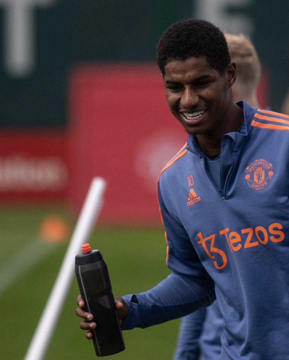 MarcusRashford's tweet photo. 🔋 https://t.co/YAs5uv3cUr