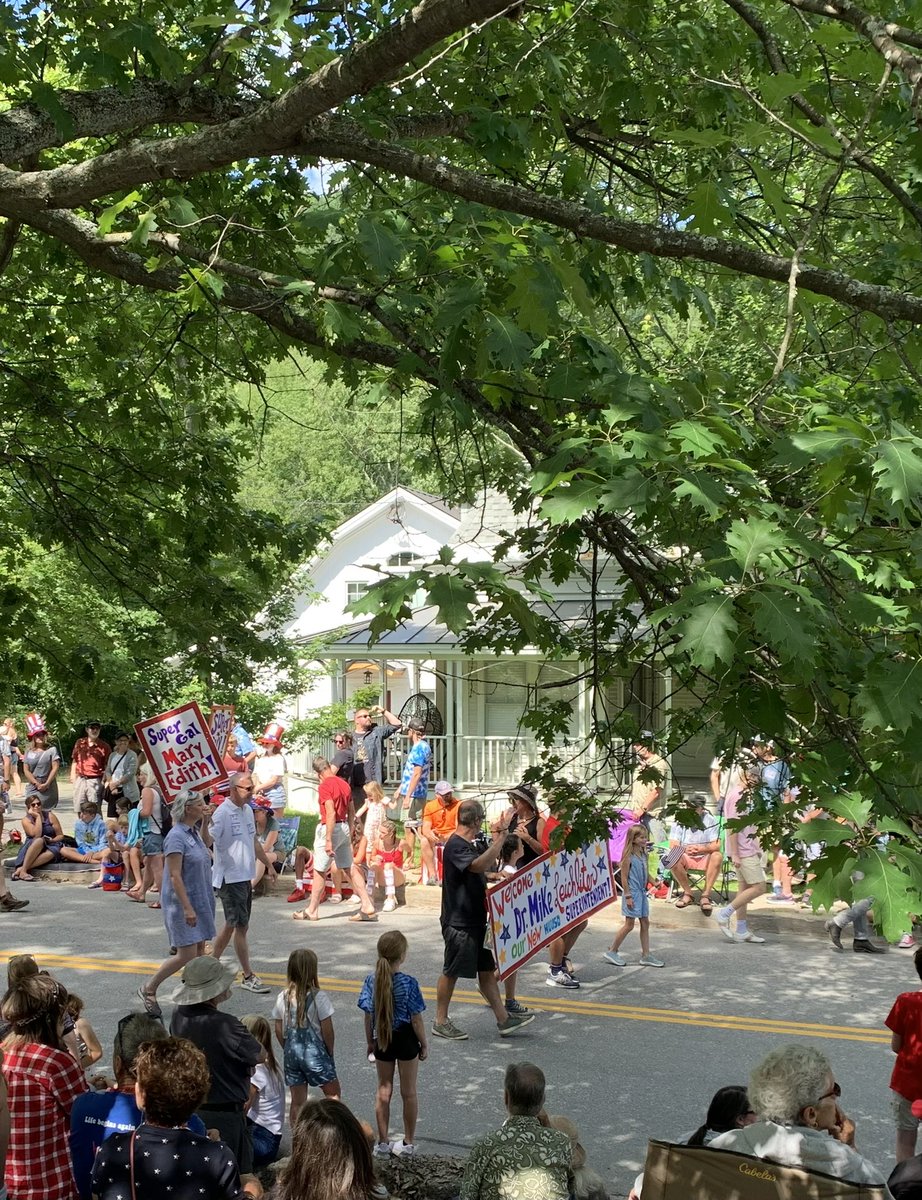 mleichliter's tweet photo. My first Warren 4th of July parade! Thank you board members Ashley Woods &amp; Jonathan Young for the invitation and an awesome day! https://t.co/sPi3KmWXmb