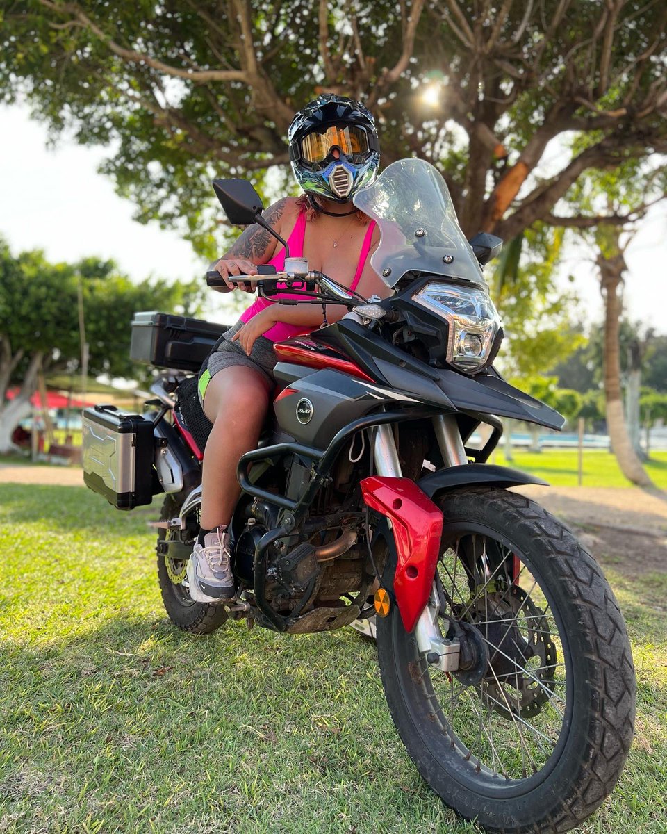 sicaria_g's tweet photo. 🏍 https://t.co/OMDHg0xRnS