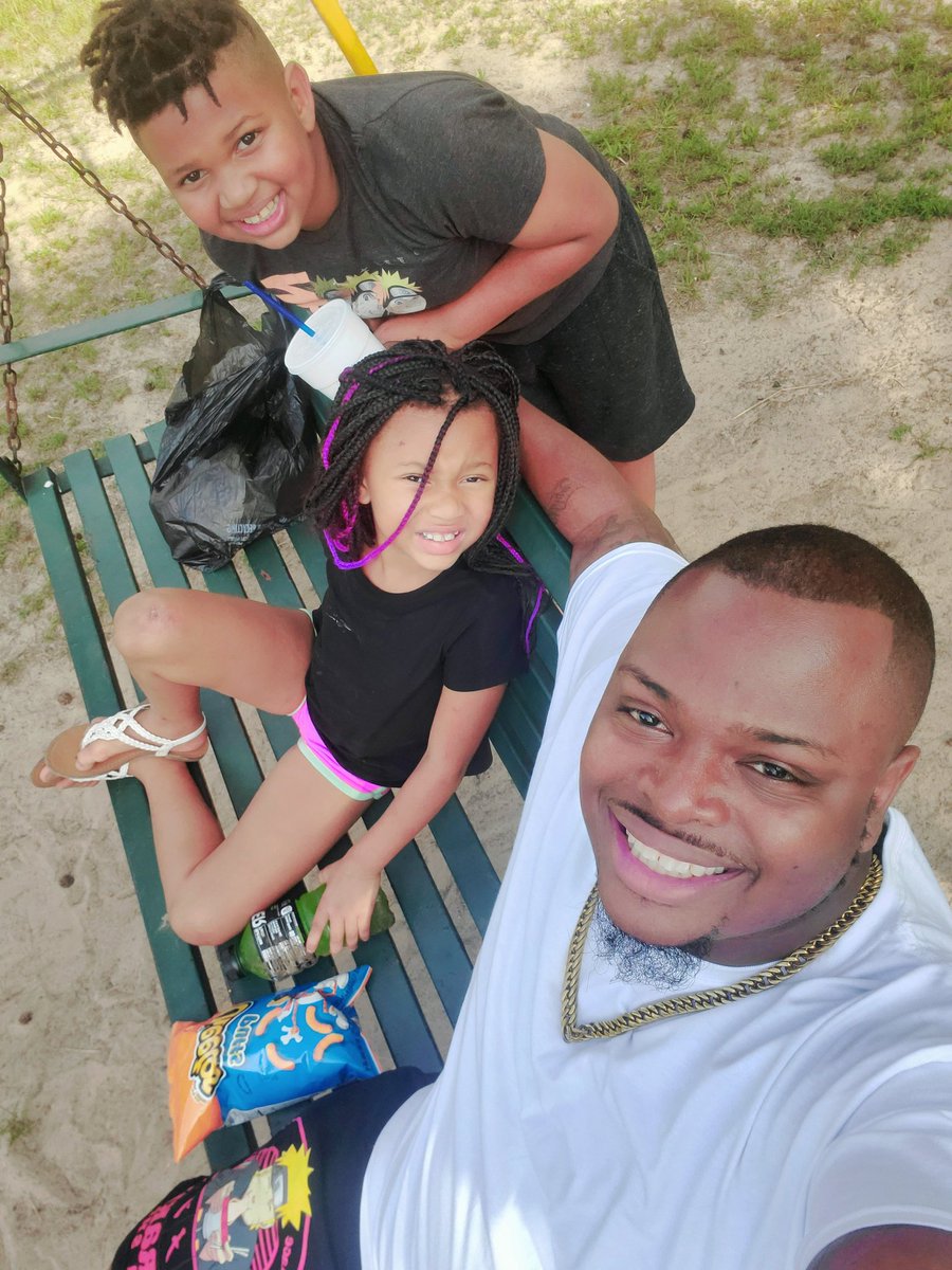 CognacLibra's tweet photo. My heart beats #Daddybabies https://t.co/UJvMrdfdPZ