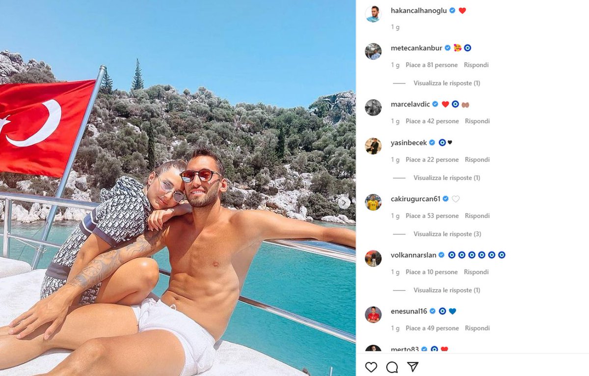 cmdotcom's tweet photo. #Calhanoglu colpisce ancora: si tuffa dal punto più alto dello yacht, l'#Inter non gradisce
Calhanoglu colpisce ancora: si tuffa dal punto più alto dello yacht, l'Inter non gradisce https://t.co/5nq3aStlGa