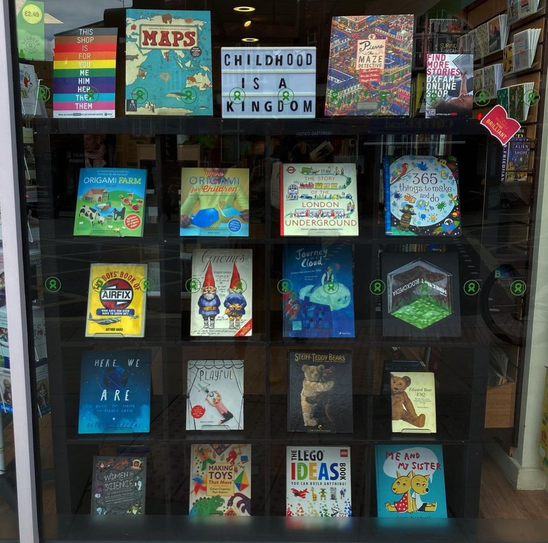 HampsteadBooks's tweet photo. “Childhood is not from birth to a certain age and at a certain age
The child is grown, and puts away childish things.
Childhood is the kingdom where nobody dies.”

#ednastvincentmillay #childhoodisakingdom #ChildrensBooks #hampstead #oxfam https://t.co/v3H4nkALVK