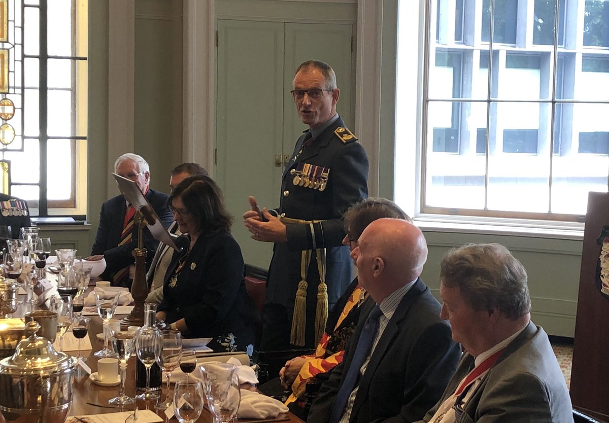 BeadleBaz's tweet photo. The Affiliates lunch, post Service at St Olaves Church with the Fuellers company. AVM Richard Hill CBE RAF presenting the awards to the individuals of the affiliated units across the 3 Services. https://t.co/eqOor60CAp