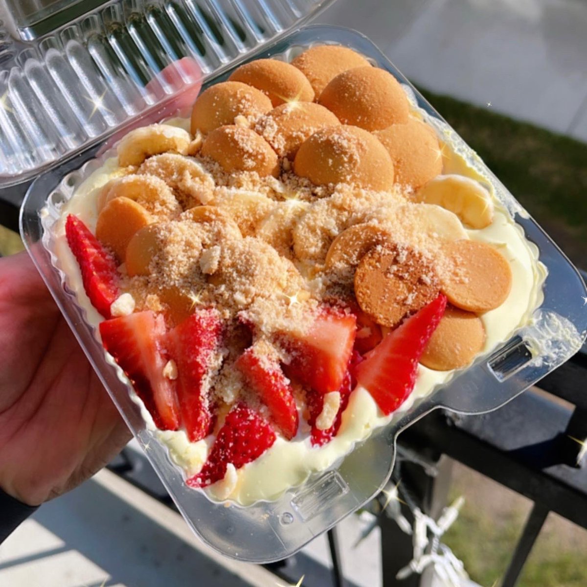 jstjayme's tweet photo. Couldnโt let the NanaโPuddin ๐๐๐Lovers not have their moment. HMU if you want one ๐ฃ๐ Pudding Anyone? ๐๐
#pudding #banana #strawberry #puddinglovers #bananapudding #strawnana #strawberrybananapudding #smallbusiness #blackownedbusiness https://t.co/vjsVWSMfKn