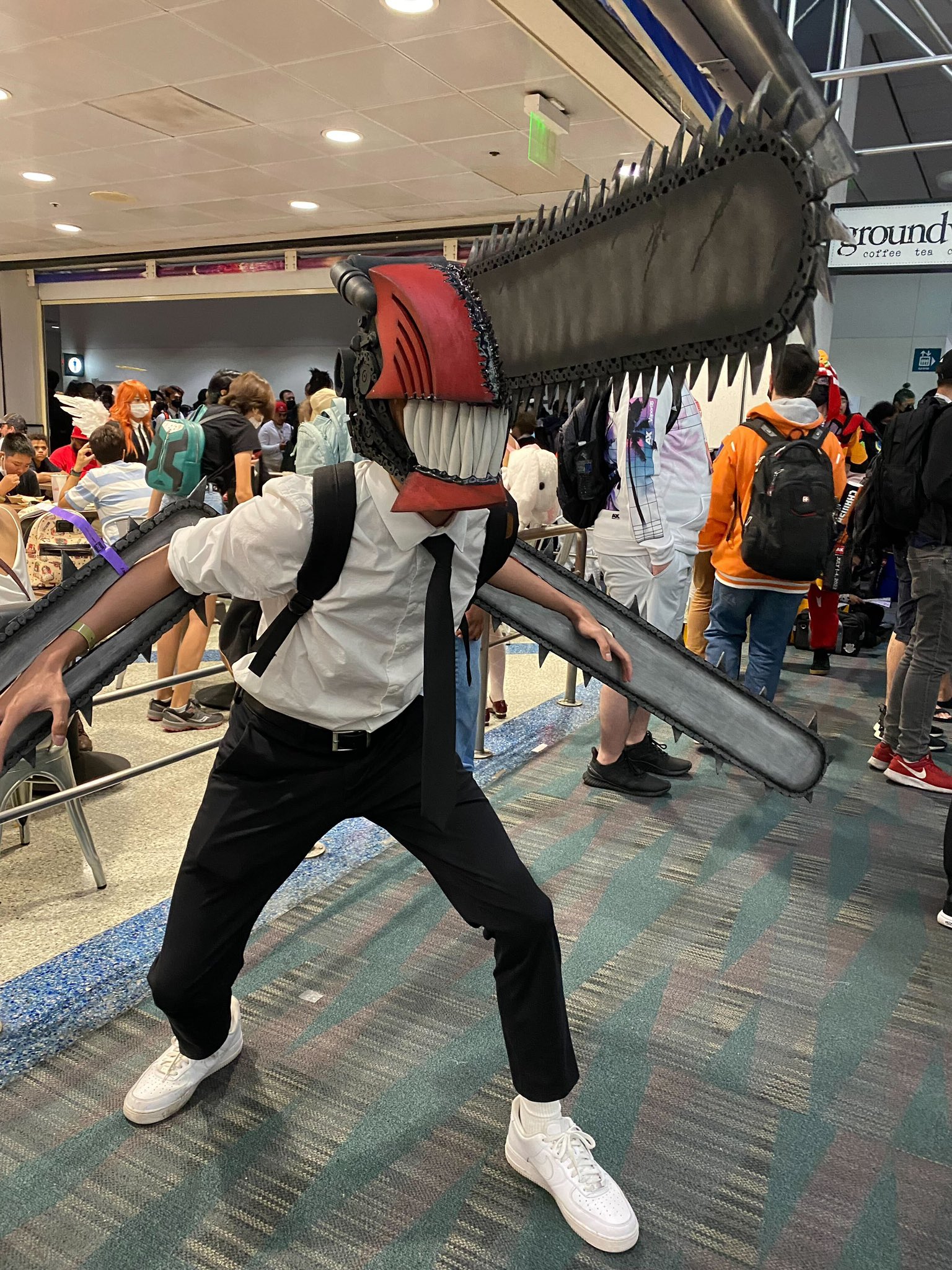 Crunchyroll on X: These Chainsaw Man cosplays are EVERYTHING 😱 #AX2022  Denji - @Jitae_Sodium Reze - IG @/godsipod  / X