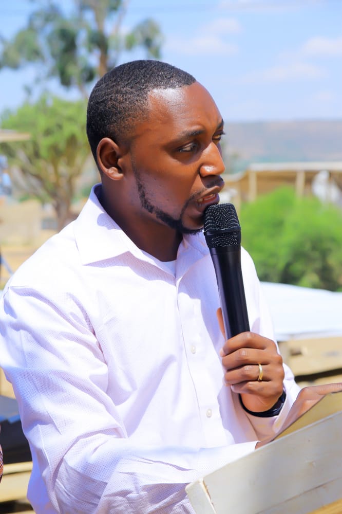 FriendsKampala's tweet photo. Those who believed were baptized they are sons and daughters of the most high God.@Efc Nakivale .God is good all the time .
Let's mention that there was The Efc Uganda yearly meeting general superintendent,Pastor James from Tanzania and Desire from EFC USA . https://t.co/R5TwrpOeRn