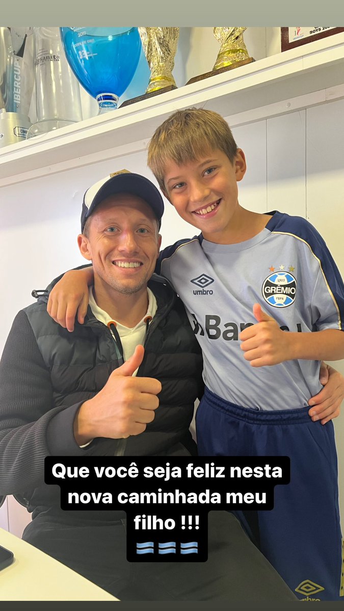desiremedia2016's tweet photo. Que você seja muito feliz nesta nova etapa meu filho !!! 
#Gremio #categoriadebase https://t.co/4jBGxJIBcv