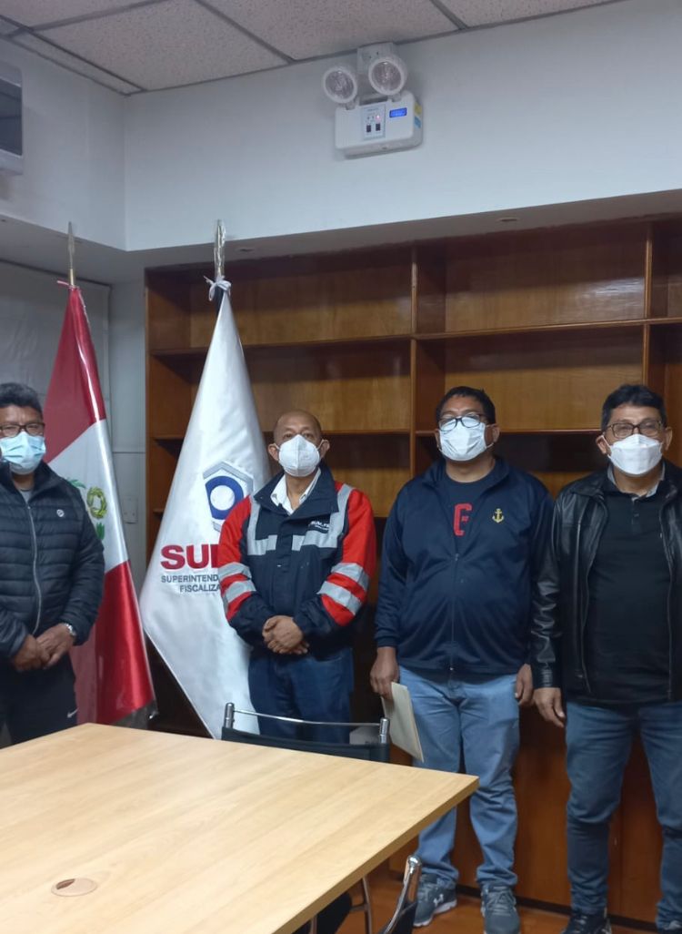 SunafilPeru's tweet photo. En #Callao, sostuvimos una mesa de trabajo con la Federación Nacional de Trabajadores Marítimos y Portuarios (#FEMAPOR), para atender sus consultas y denuncias frente a las supuestas irregularidades del empleador sobre incumplimientos a los derechos laborales. https://t.co/5pSUxG3Kmr