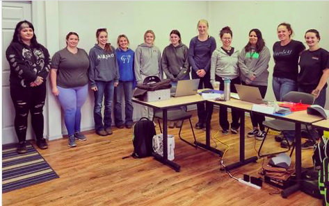 bctrades's tweet photo. RP@womenintradestru
These 11 women will spend their summer learning about trades & gaining hands-on skills at our inaugural 10 week Women in Trades Exploratory class in 100 Mile House. They'll explore carpentry, mechanics, welding & electrical. Follow along! #truwitt #TrainingBC https://t.co/P4yIo2W2r3
