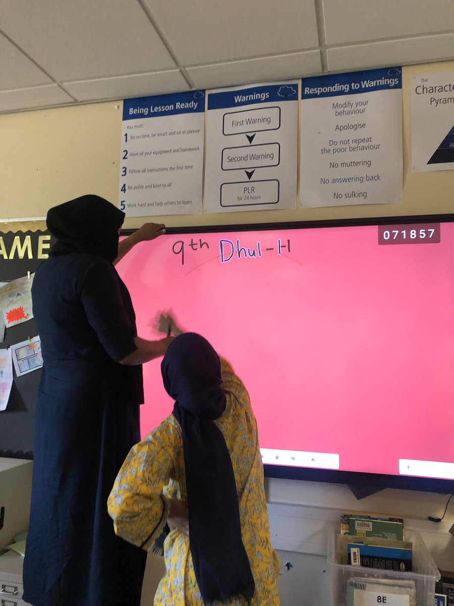 FEC_Academy's tweet photo. This week, Zhenge He and Nana Asmau explored different aspects of Hajj in groups, and planned mini lessons on a specific topic to deliver to the rest of the class! https://t.co/DE9wwzf8vj