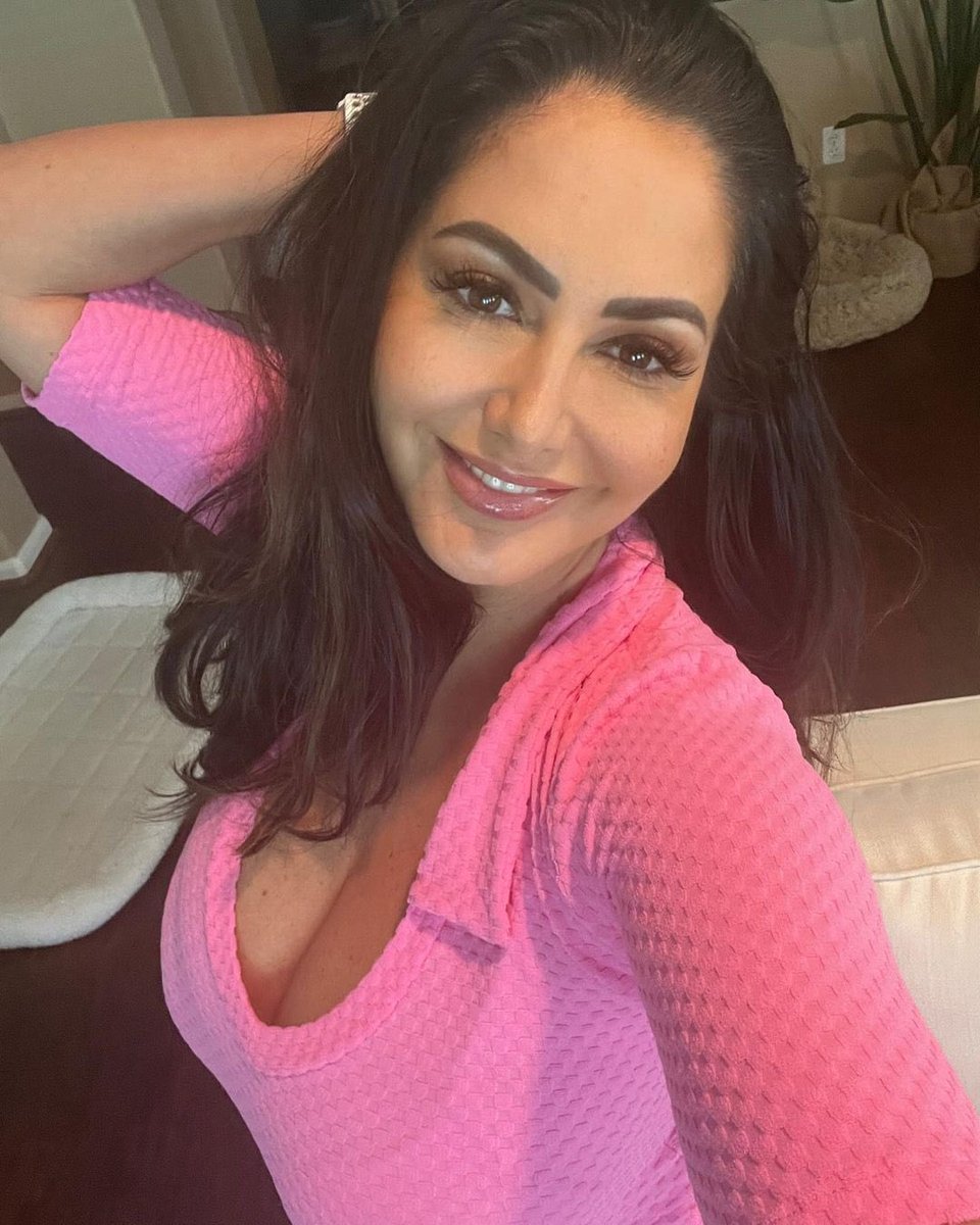 curvy_Ava's tweet photo. Happy 4th 😍😍 https://t.co/A6MSPotVRV