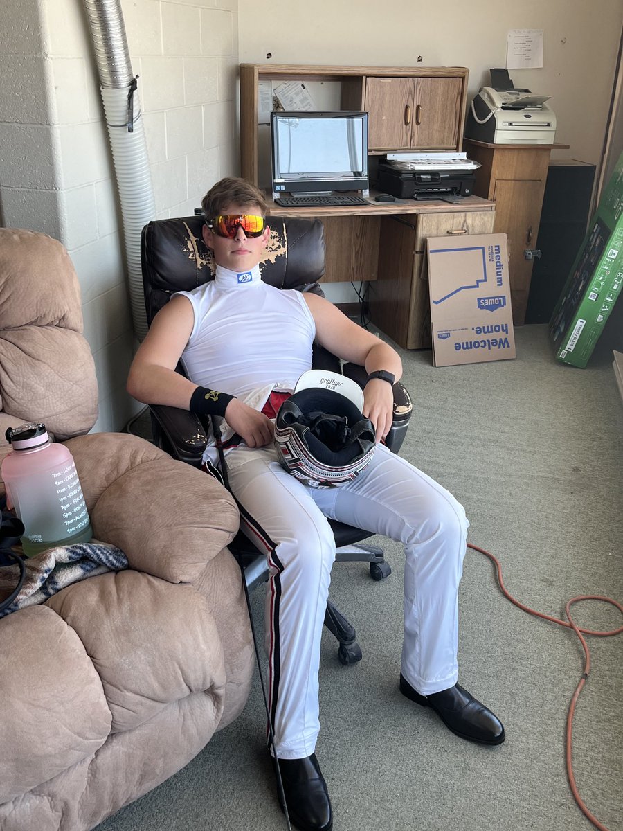 Good to see ⁦<a href="/BrettBeckwith10/">brett</a>⁩ all ready to go again today at Saratoga, had 3 months off with a broken wrist ,  great to see !!! #toughgame #lookingsharp