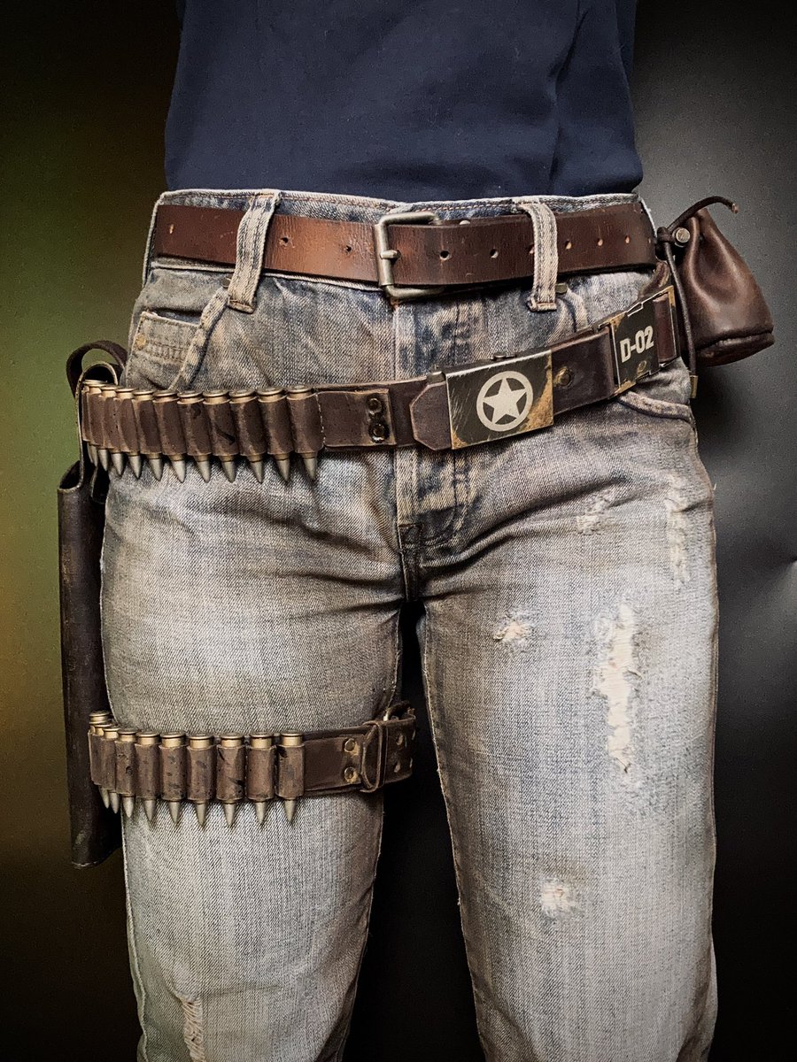 Custom leather holster with fake bullets for Desert Ranger oc. 
#Fallout