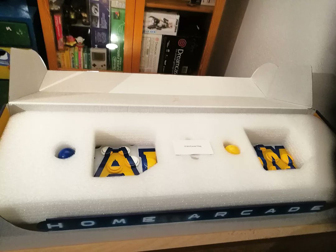 nuclearnightmar's tweet photo. Am heutigen #retromontag habe ich eine #capcomhomearcade für 115€ per #ebaykleinanzeigen hier in Hamburg gekauft
Neuwertig u softmodded damit man Spiele hinzufügen kann
Kann es kaum erwarten mit @pianator87 u @GammelinSandy auszuprobieren
#retrogaming #retromonday https://t.co/6cPF2FoxTK