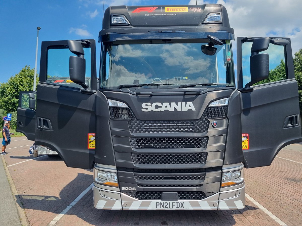 A137HEA's tweet photo. My job this week, Jebekke Belgium to the Red Bull Ring in Austria...My little contribution to the F1 this season #F1 #F1DriverOfTheDay #Pirelli #ThisGirlCan 🚛🏎☕️☕️☕️☕️☕️☕️ https://t.co/giwj6AuL8i