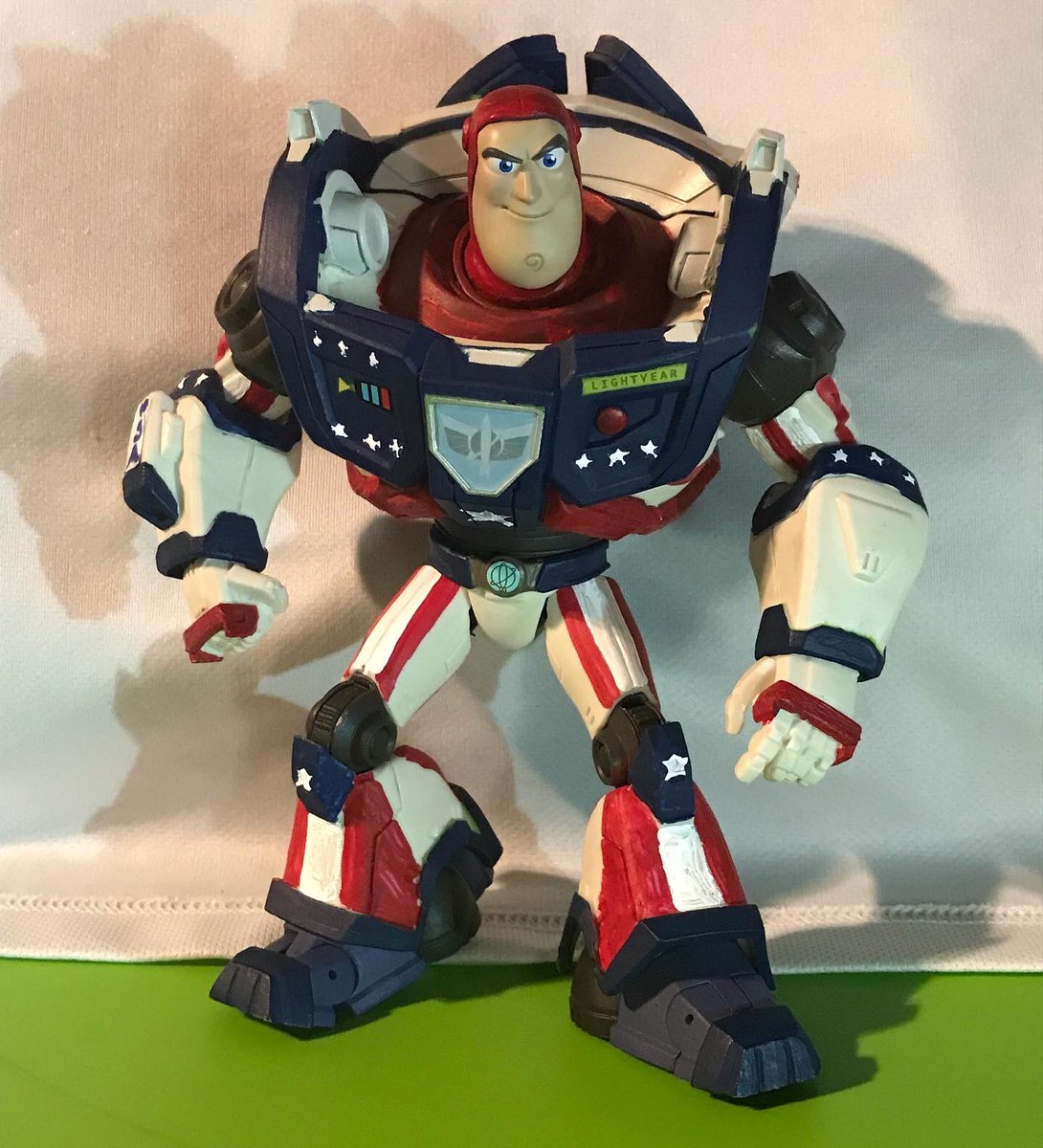 JulianDeleon16's tweet photo. Happy 4th of July๐บ๐ธ! A custom repaint of Buzz Lightyear from Disney mirror verse! Base by Thinkway toys Star and stripes Buzz Lightyear.
#disney #disneymirrorverse #mirrorverse #pixar #repaint #happy4thofjuly #america #buzzlightyear #actionfugure #thinkwaytoys #mcfarlanetoys https://t.co/OjC1A3pDEp