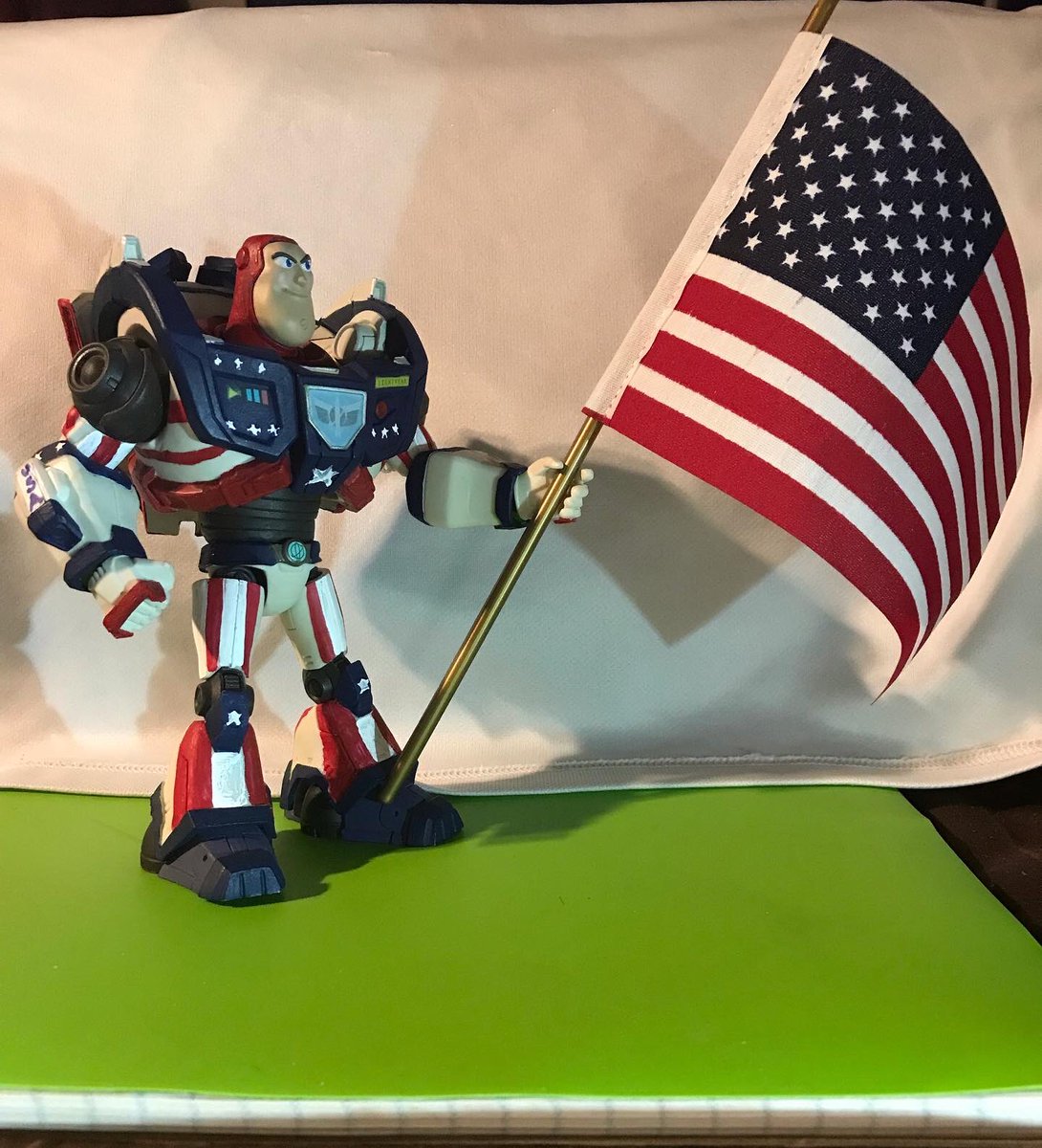 JulianDeleon16's tweet photo. Happy 4th of July๐บ๐ธ! A custom repaint of Buzz Lightyear from Disney mirror verse! Base by Thinkway toys Star and stripes Buzz Lightyear.
#disney #disneymirrorverse #mirrorverse #pixar #repaint #happy4thofjuly #america #buzzlightyear #actionfugure #thinkwaytoys #mcfarlanetoys https://t.co/OjC1A3pDEp