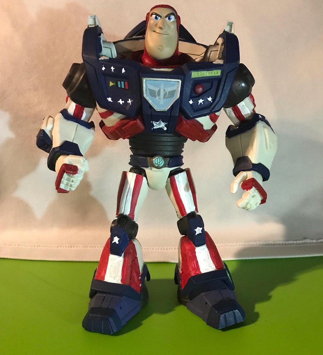 JulianDeleon16's tweet photo. Happy 4th of July๐บ๐ธ! A custom repaint of Buzz Lightyear from Disney mirror verse! Base by Thinkway toys Star and stripes Buzz Lightyear.
#disney #disneymirrorverse #mirrorverse #pixar #repaint #happy4thofjuly #america #buzzlightyear #actionfugure #thinkwaytoys #mcfarlanetoys https://t.co/OjC1A3pDEp