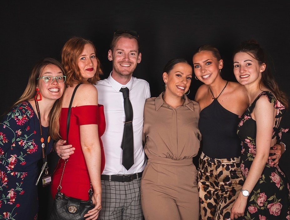 Miss_Johnson_PE's tweet photo. First prom as a teacher with my besties♥️🖤 https://t.co/kpyZoESomH