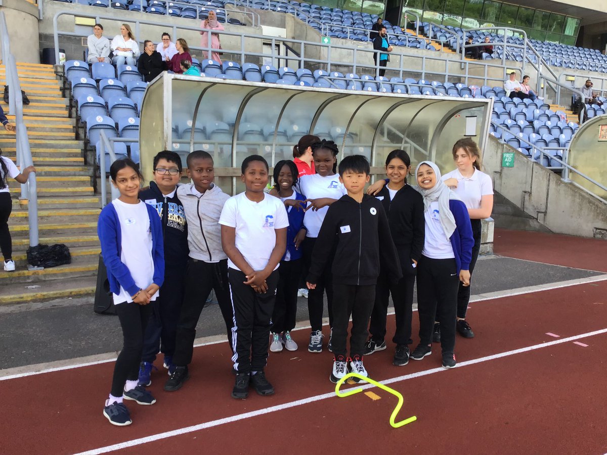 HMPS_Year6's tweet photo. Year 6 had a fabulous time at Sports Day today! #sportsday #year6 #leavers2022 https://t.co/7Foz4YsDtd