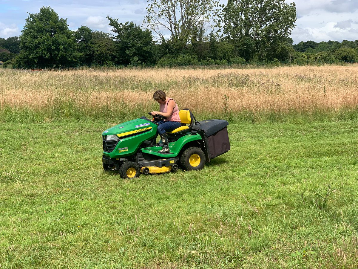 Roots4Life are super busy this summer - greening and growing. 

Find out more by receiving our newsletter - sign up via our website for fun green activities for all ages and abilities. 

roots4life.org

💚🍅🥕🌱✅🥕🥊⚽💪🏼🫂