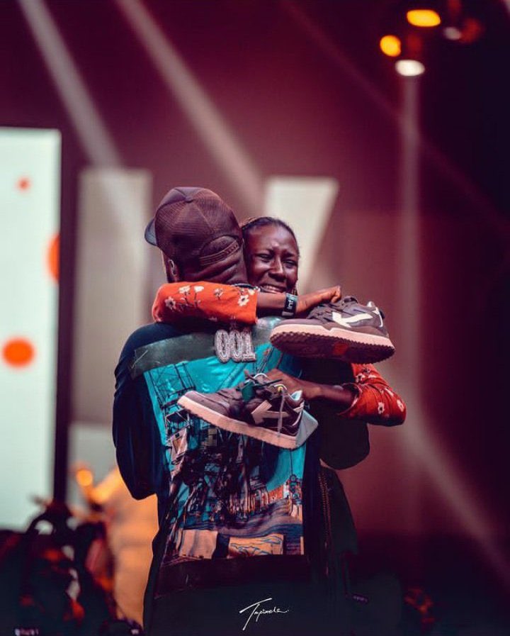 Segzyarab's tweet image. Davido  changed her life ♥️