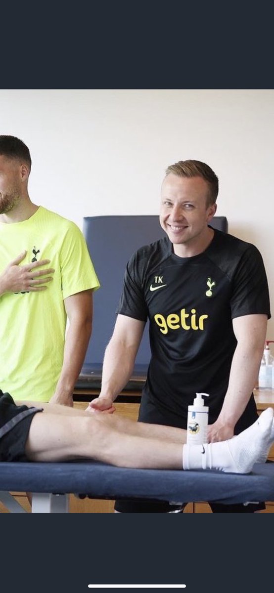 Dan28Cole's tweet photo. @mattdoherty20 @SpursOfficial Are we all just going to ignore this scarily happy smile… or…? https://t.co/eHPQh88aGW