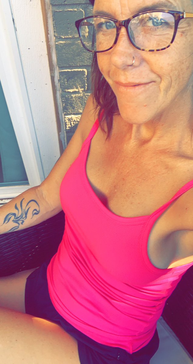 73cougarbabe's tweet photo. Hope y’all had a great weekend!!! Back to the grind tomorrow!! 😘@THEJeepMafia @hotjeepboys @AboutGSD @okcthunder https://t.co/bxzTL5fF98