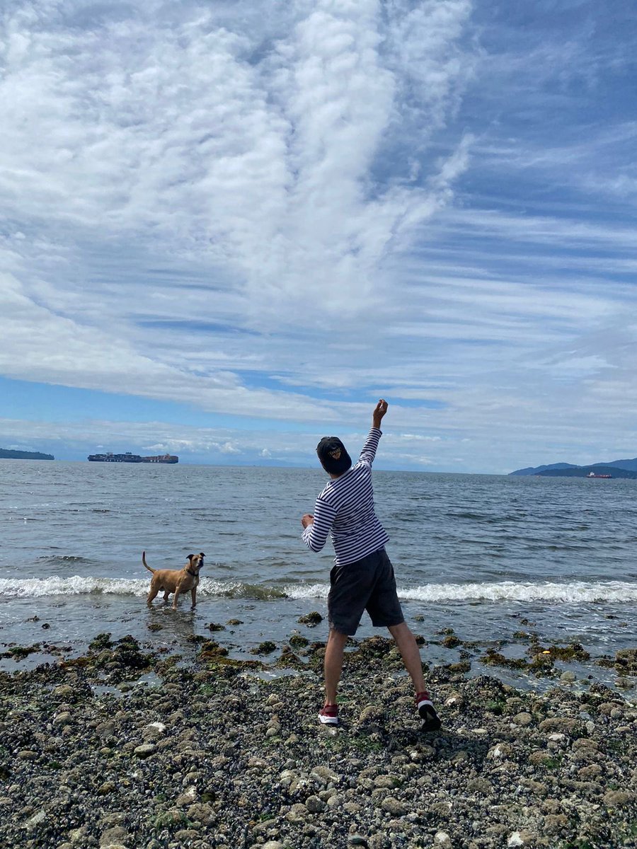 padraf's tweet photo. I don’t say this enough: I’m absolutely in love with Vancouver. Forever thankful to my parents ❤️ https://t.co/G4kM0RhVuk