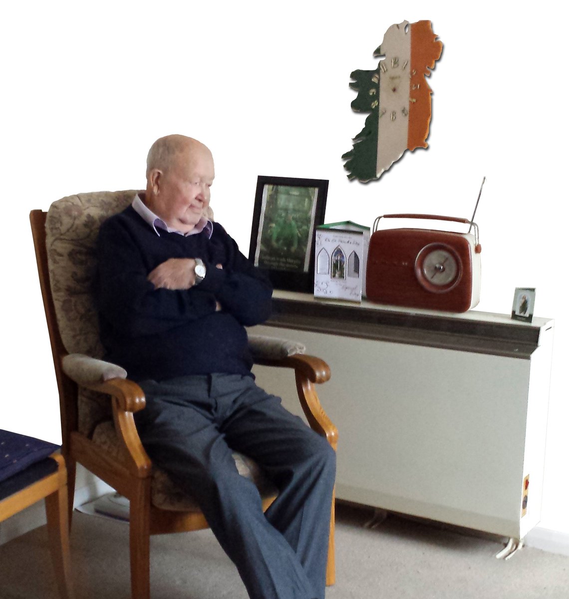 EndaOKane's tweet photo. .Please RT and @rte save #longwave it means so much to #irishcomunity in the UK. It is a very valuable life line especially to elderly diaspora.@PresidentIRL @MichealMartinTD
@EamonRyan @deeforbes_dee@StJosephsGFCLon @StPetersGAAManc @Strongerin2016
@thecraicisback https://t.co/0NYcugHsY1