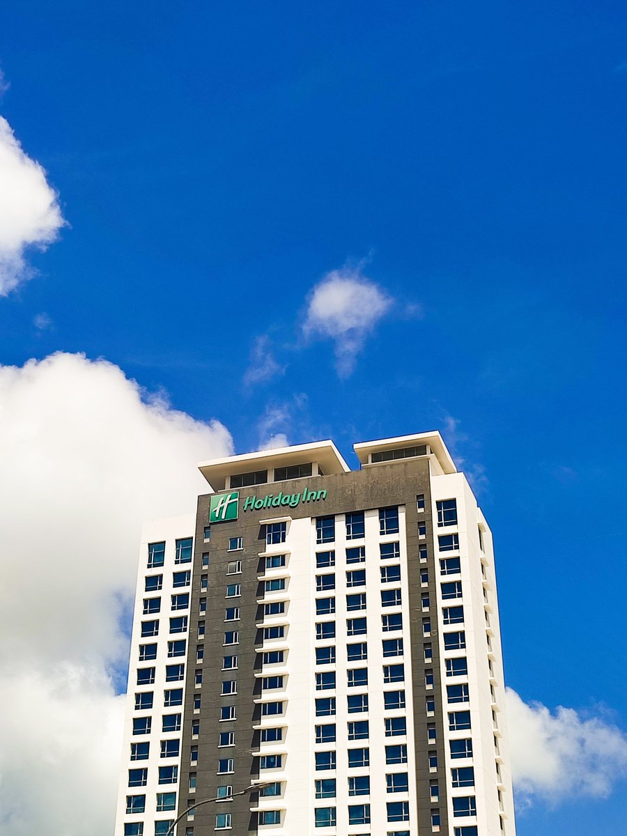 alienuraqimm_'s tweet image. Dream, create, design, and build 
#differenttones